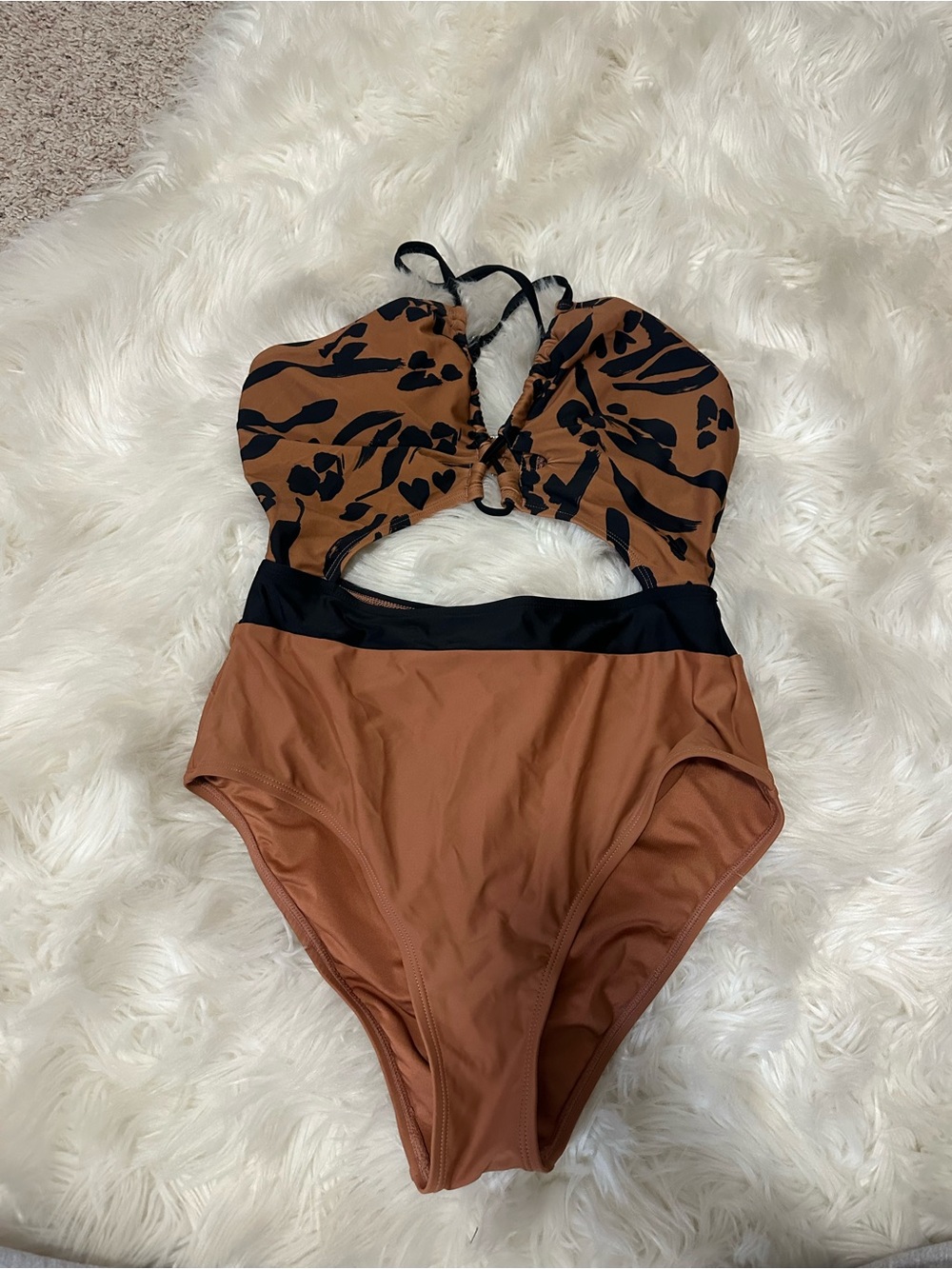 Cupshe Black and Brown Cutout One-Piece Swimsuit